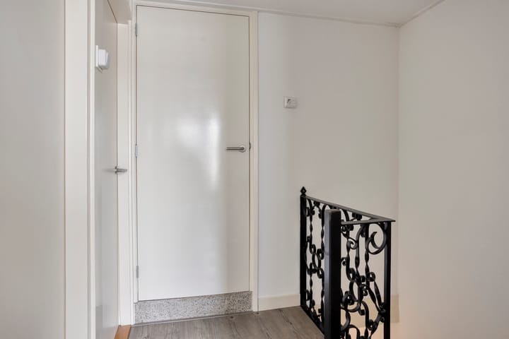 Tussenwoning te koop: Irisstraat 6, Steenbergen (Nb)