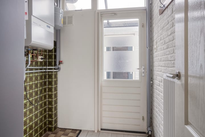Tussenwoning te koop: Irisstraat 6, Steenbergen (Nb)