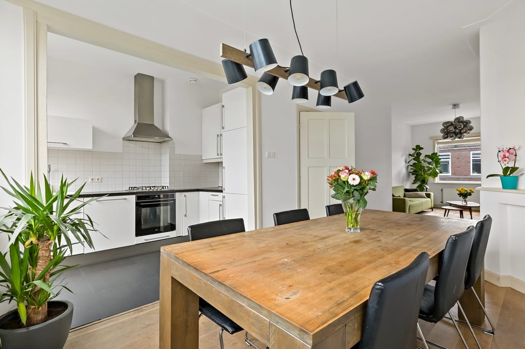 Photo 2 of Hendrik Zwaardecroonstraat 156