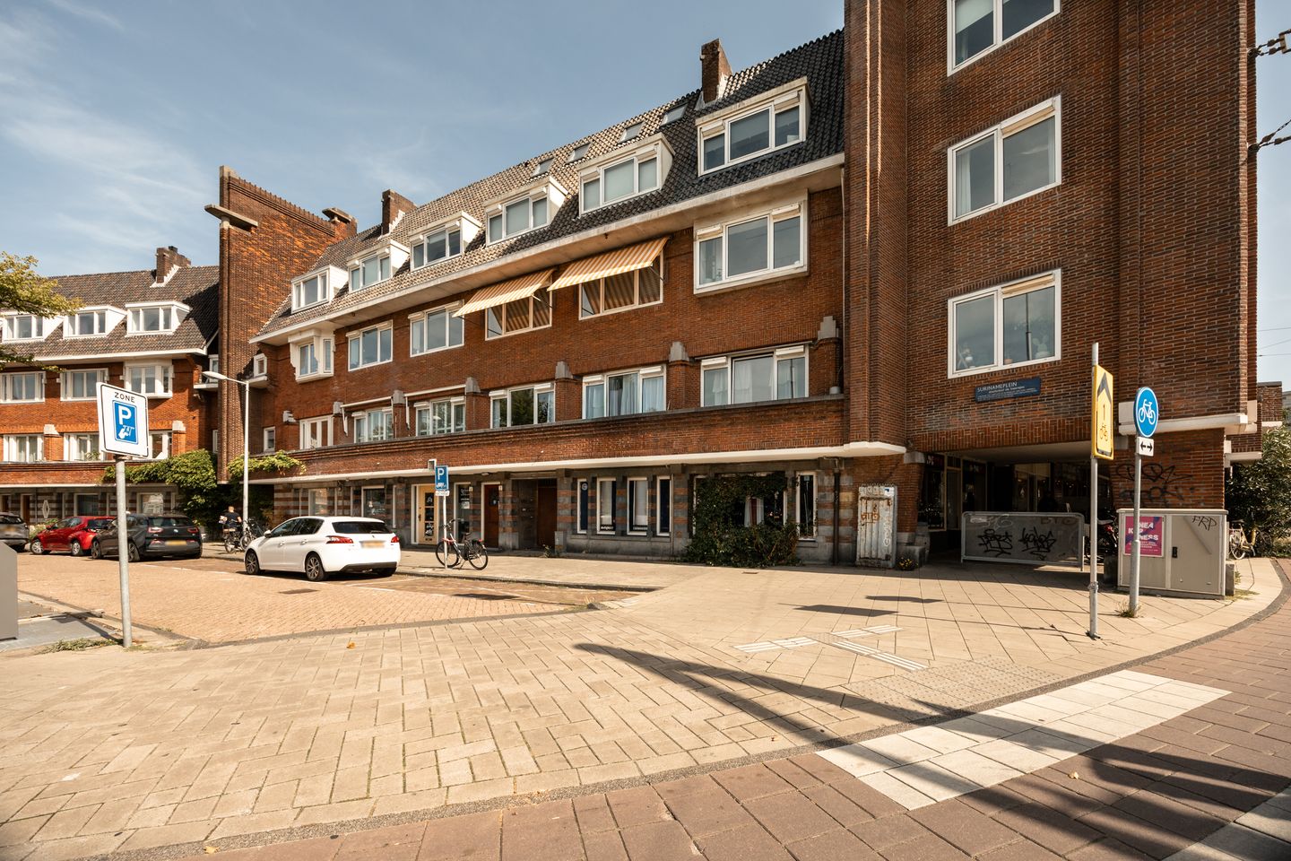 Photo 4 of Surinameplein 2-1