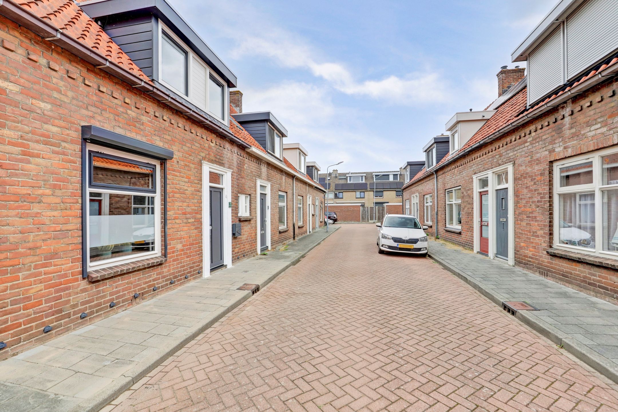 Photo 9 of Zeeburgstraat 8