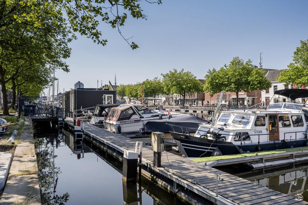 Photo 6 of Willem Beukelszoonstraat 11-A