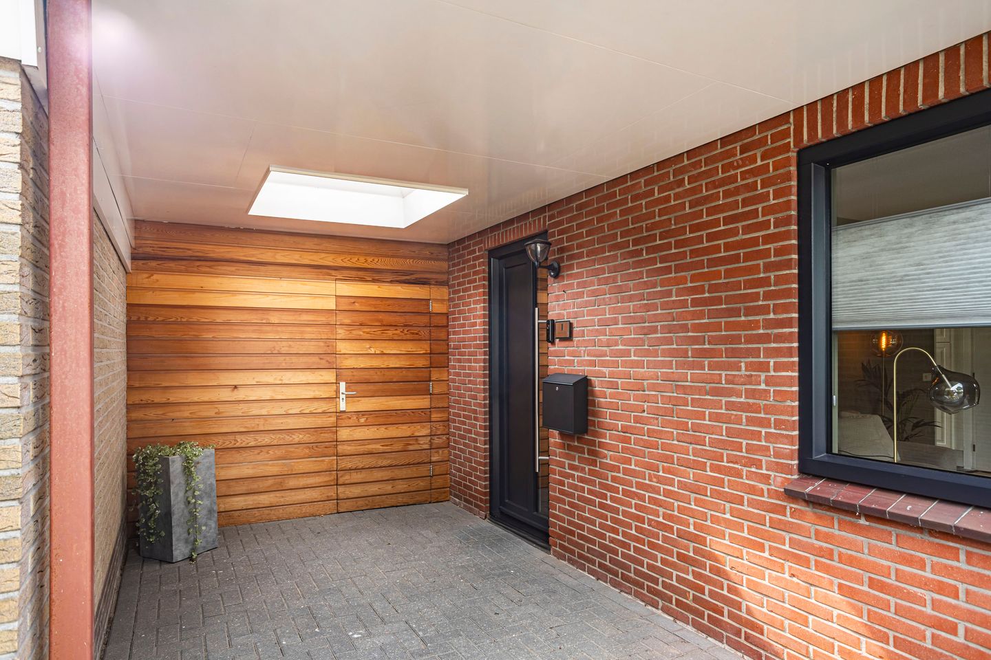 Foto 4 van Titus Brandsmastraat 1
