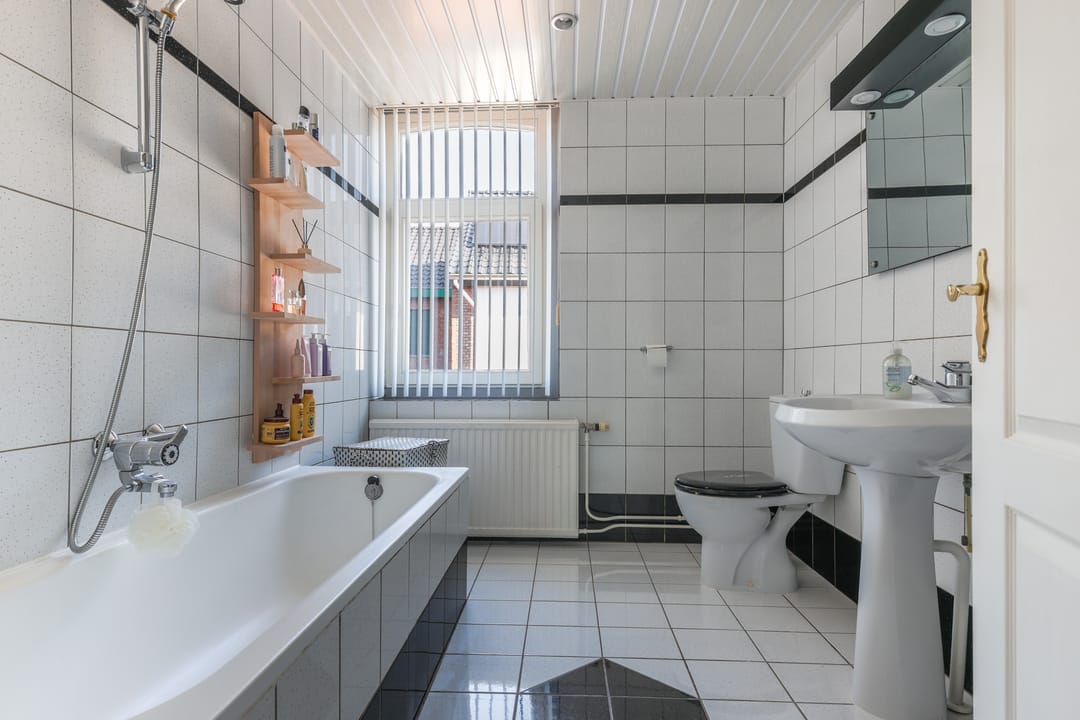 Photo 22 of Kloosterraderstraat 88