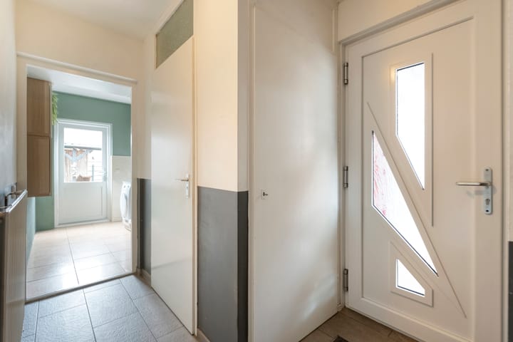 Tussenwoning te koop: Meester van Engbrinkstraat 11, Bruchterveld