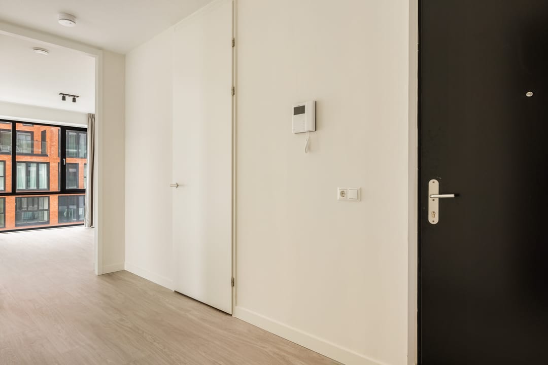 Photo 11 of Niemeyerstraat 145