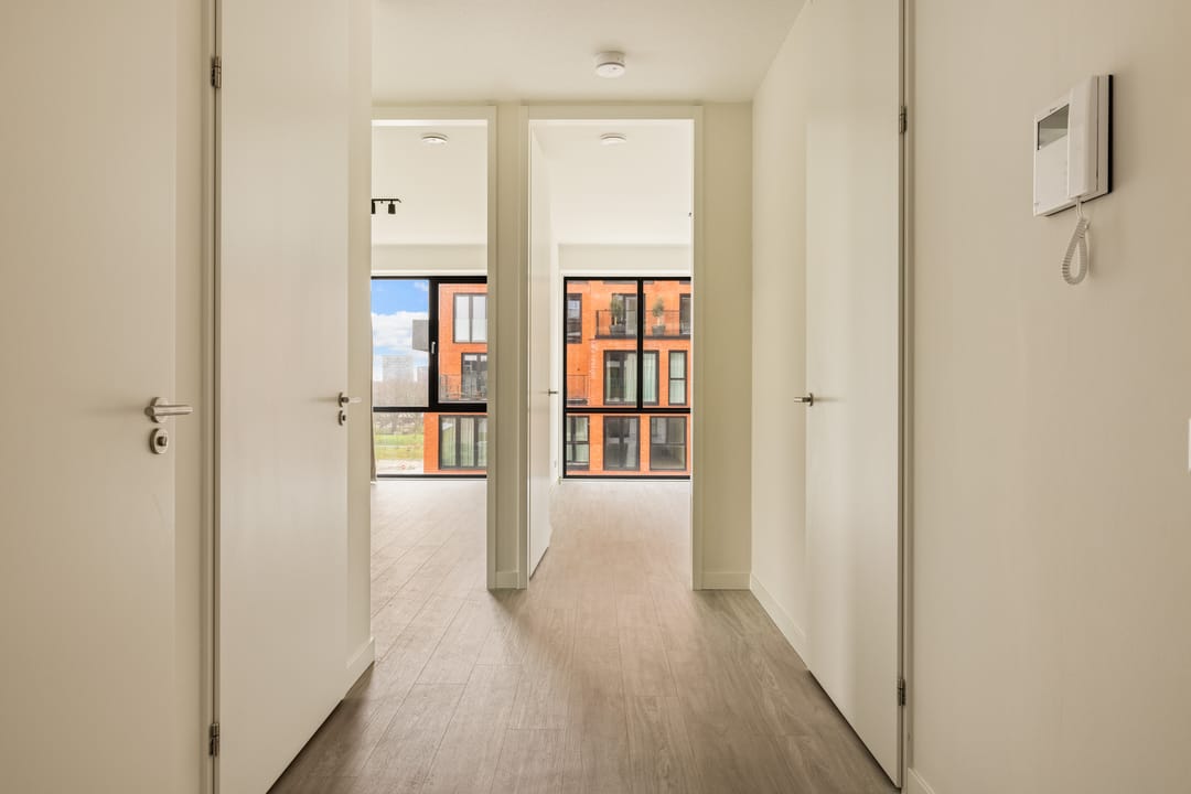 Photo 17 of Niemeyerstraat 145
