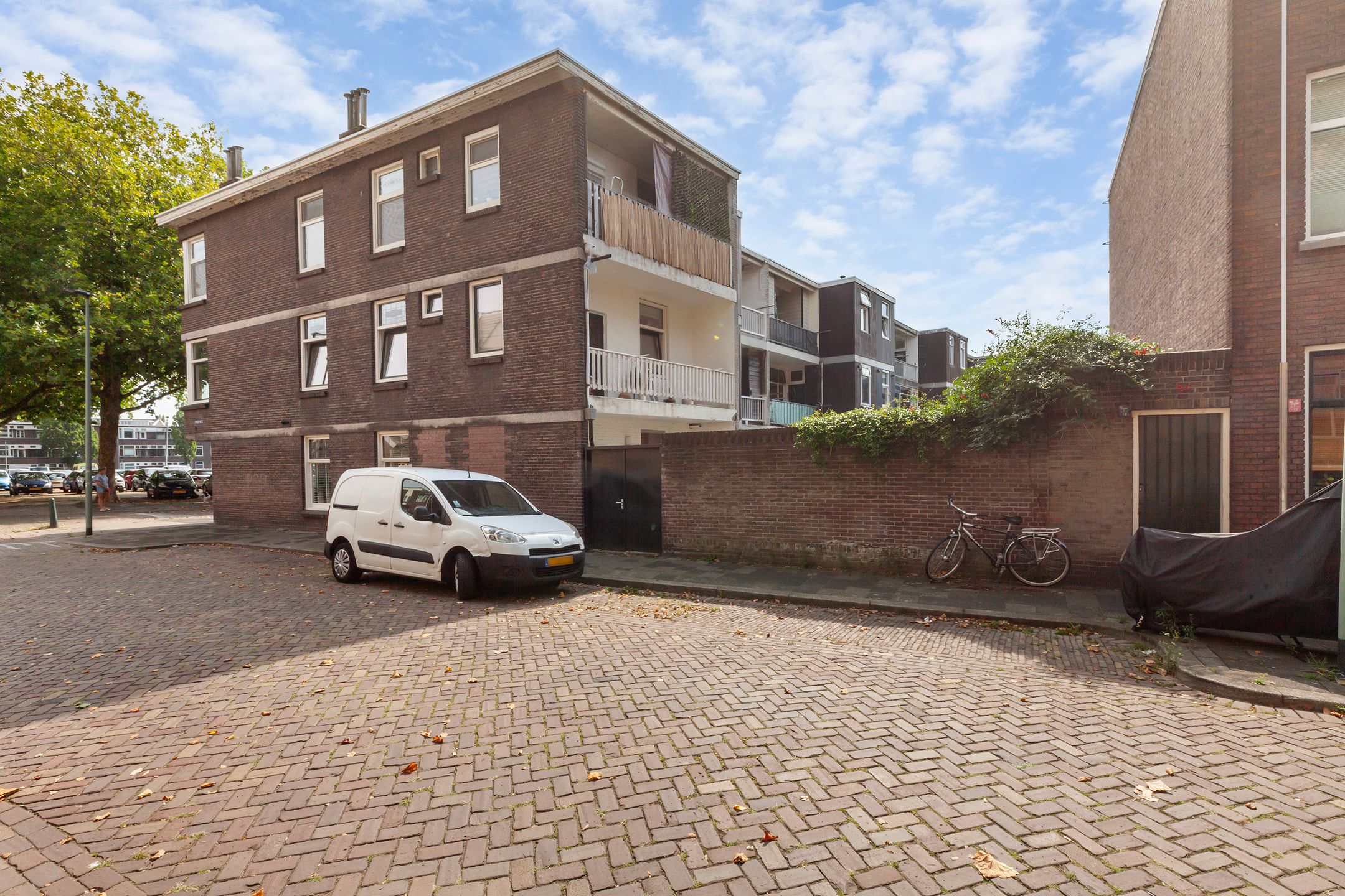 Foto 48 van dr. Abraham Kuyperstraat 107
