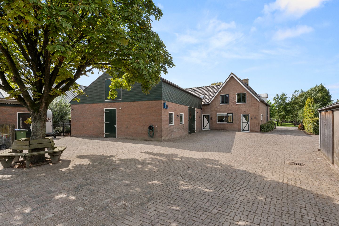Foto 50 van Meikade 24-B