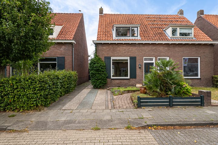 Twee-onder-één-kap te koop: Katwijkstraat 45, Oss