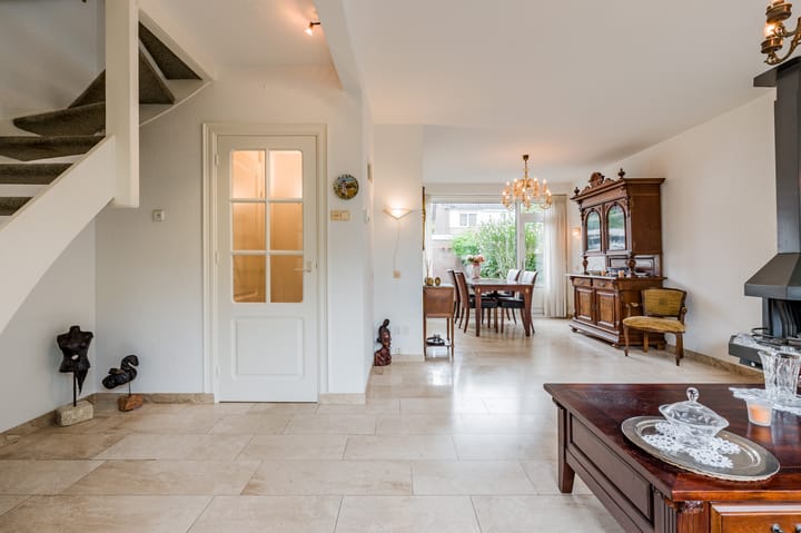 Tussenwoning te koop: Landsteinerstraat 6, Diemen