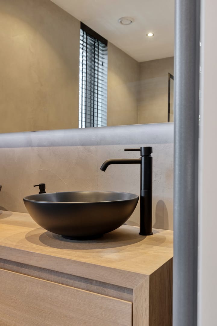Tussenwoning te koop: Niellerveld 19, Roermond