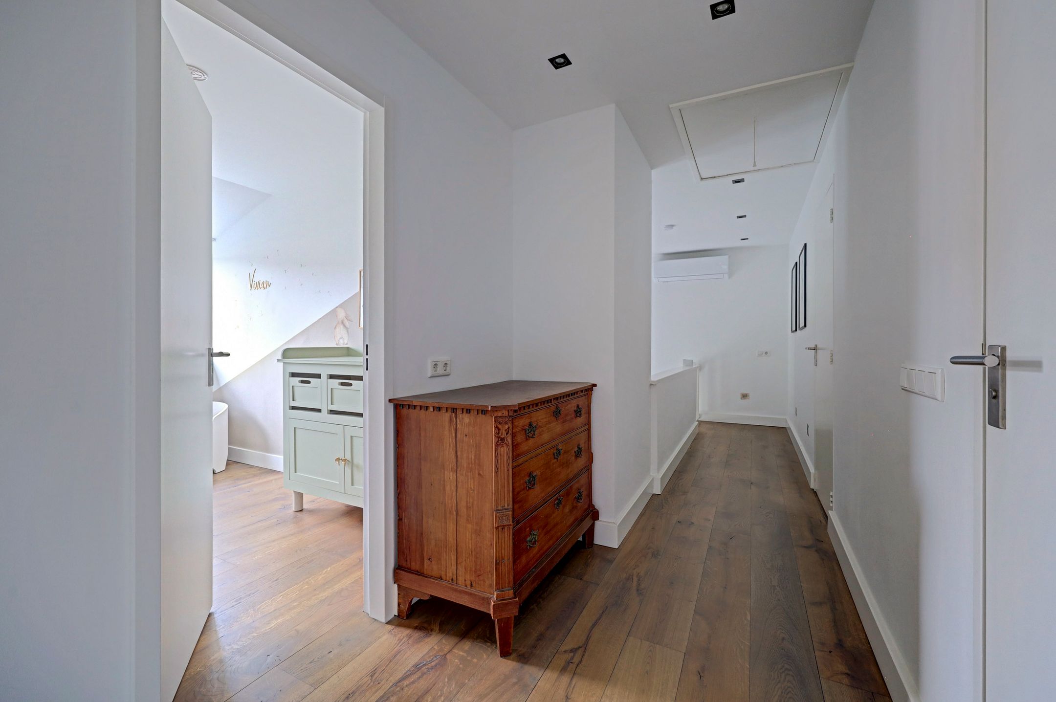 Photo 36 of Burgemeester van Randwijckstraat 42