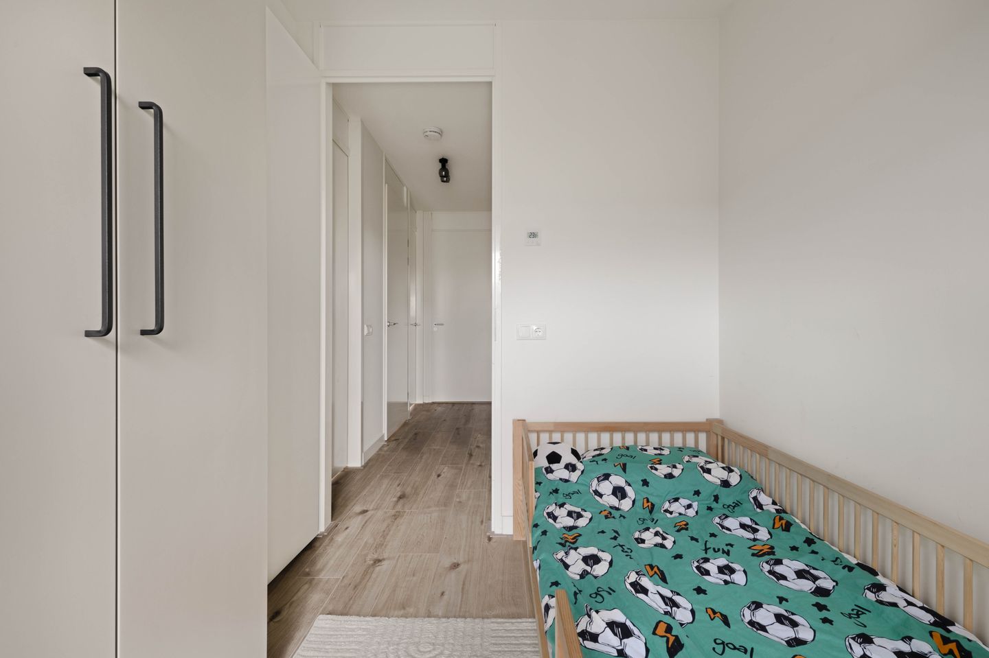 Photo 19 of Elizabeth Anscombestraat 27