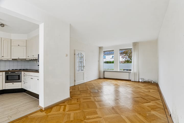 Tussenwoning te koop: Fivelingostraat 104, Assen