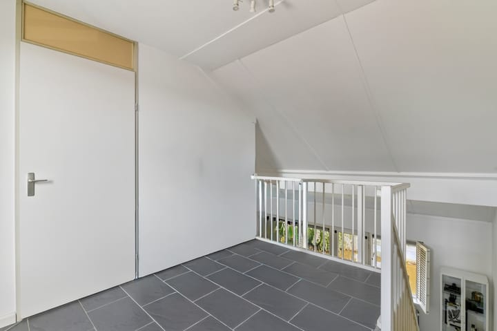 Tussenwoning te koop: Kapzaag 20, Zaandam