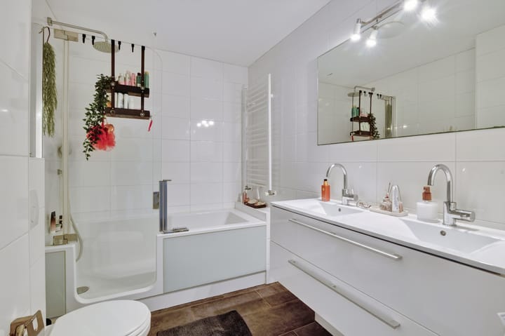 Tussenwoning te koop: Kapzaag 20, Zaandam
