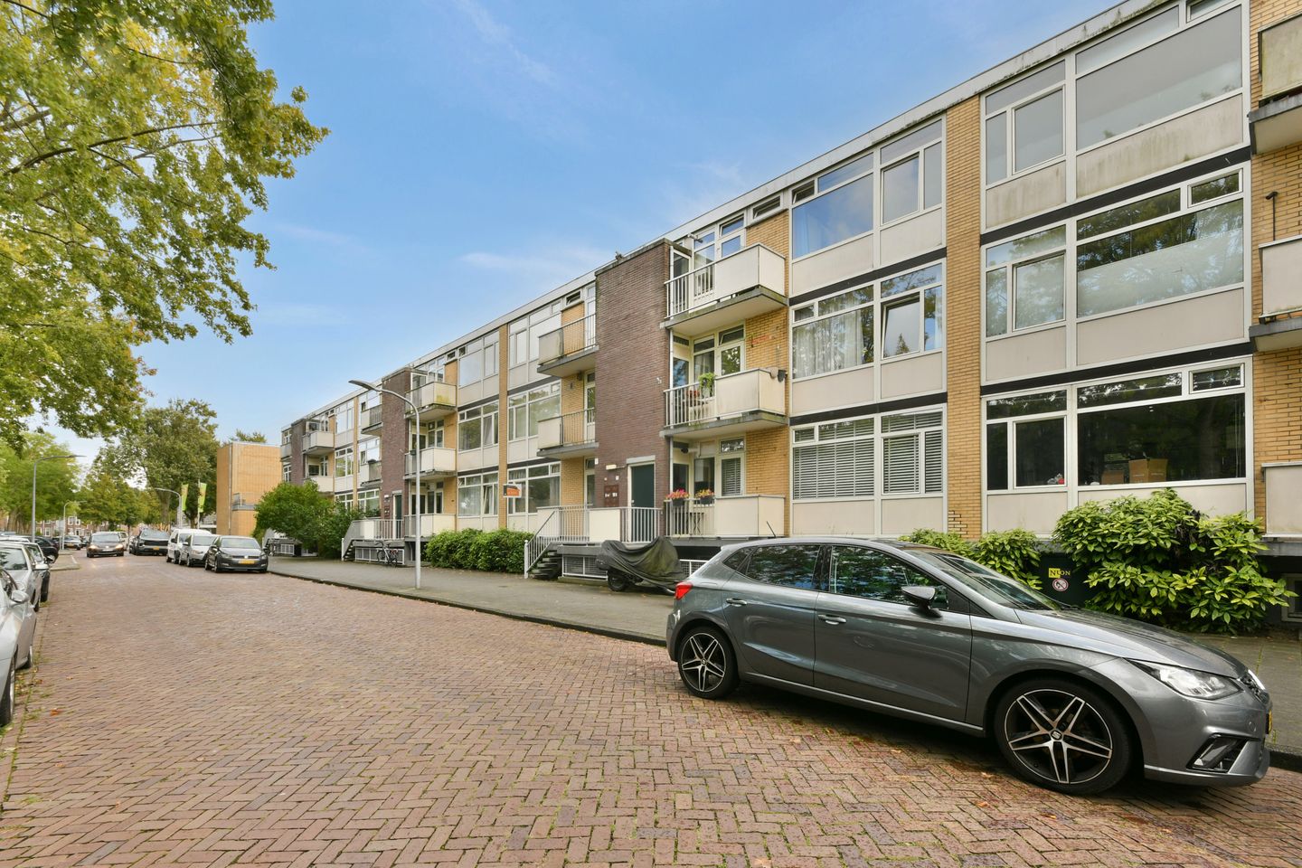Photo 29 of Albert Verweylaan 11-II