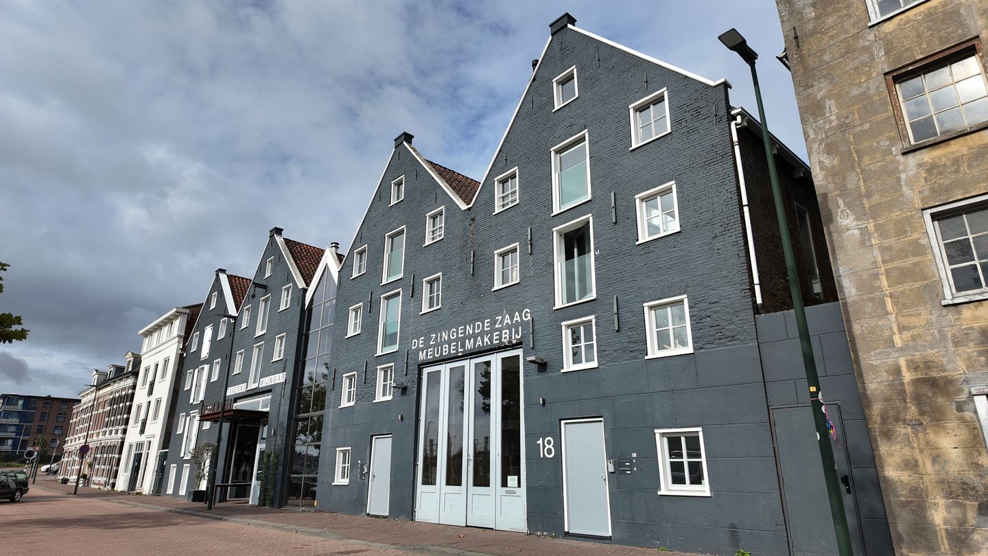 Bekijk foto 1 van Govert van Wijnkade 18