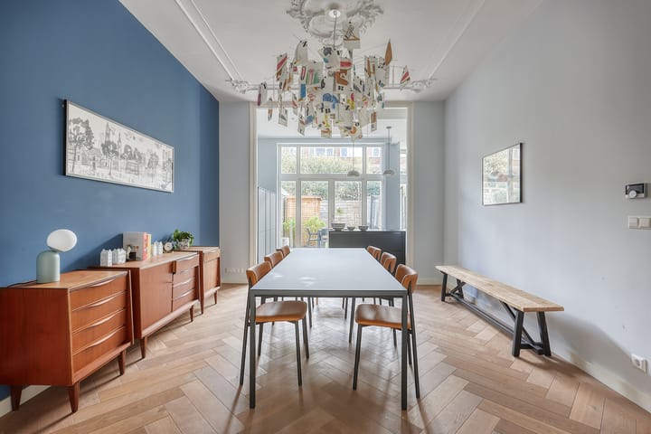 Tussenwoning te koop: Nicolaïstraat 11, 'S-Gravenhage