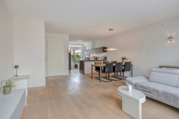 Tussenwoning te koop: Cantatehof 27, Rosmalen