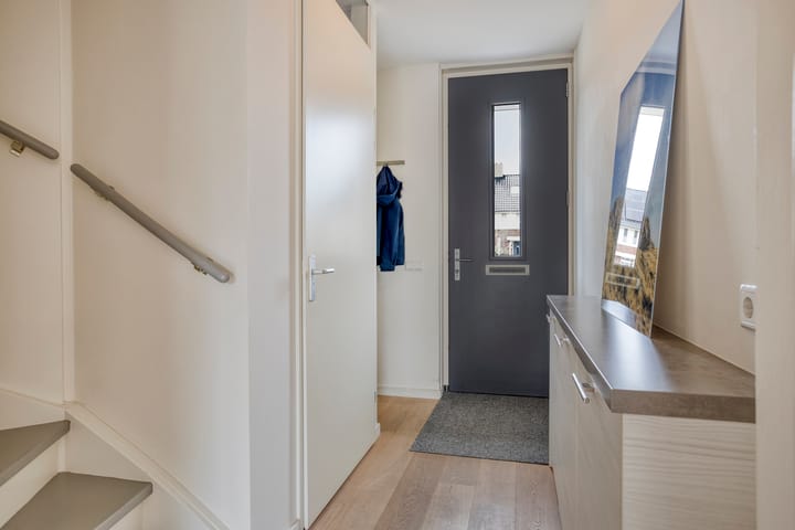 Tussenwoning te koop: Cantatehof 27, Rosmalen