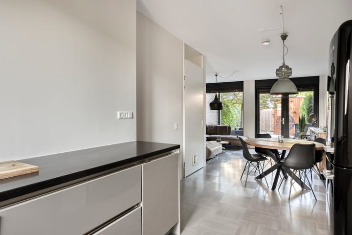 Hoekwoning te koop: Koningslinde 1, Zevenaar
