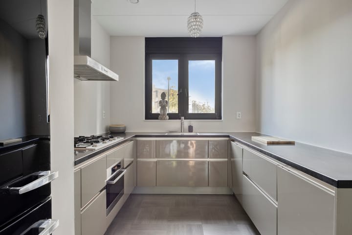 Hoekwoning te koop: Koningslinde 1, Zevenaar