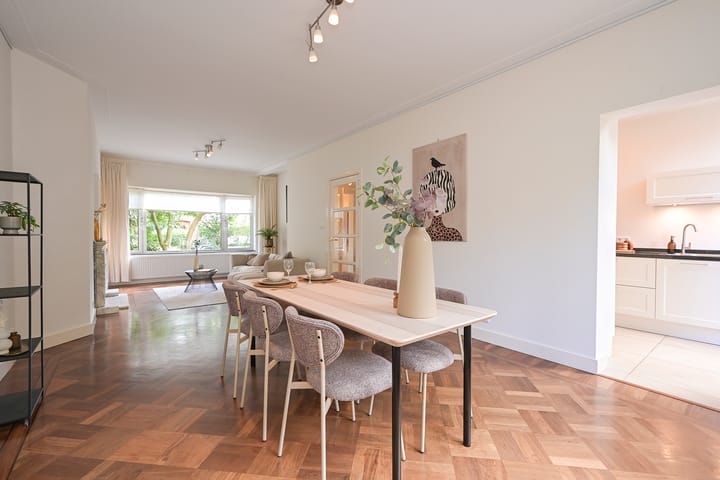 Tussenwoning te huur: Van Wouwstraat 6, 'S-Gravenhage