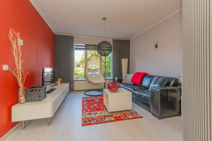 Photo 2 of Tiberstraat 30