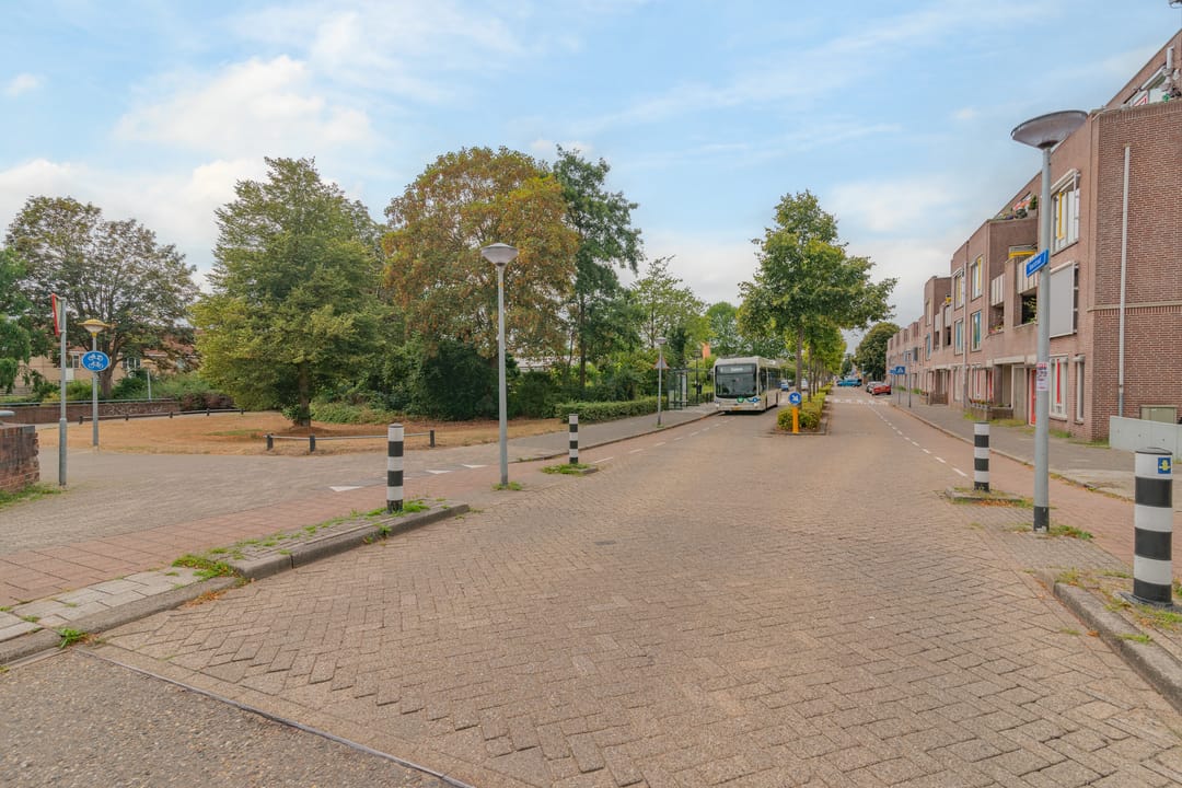 Photo 37 of Tiberstraat 30