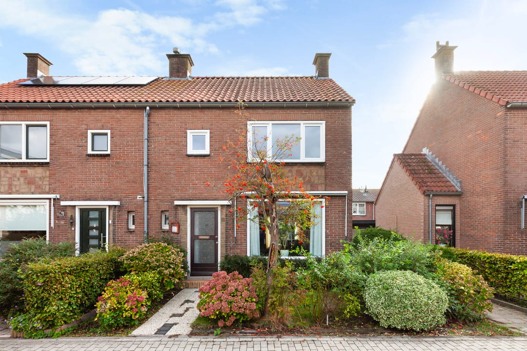 Photo 38 of Dr. A. de Haanstraat 10