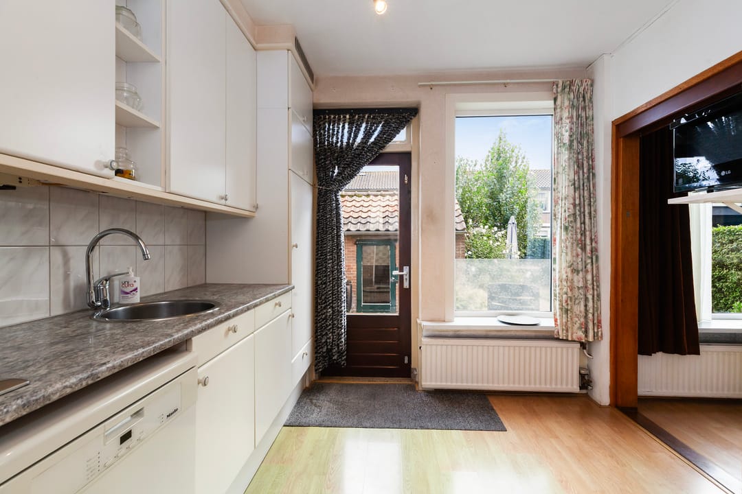 Photo 8 of Dr. A. de Haanstraat 10