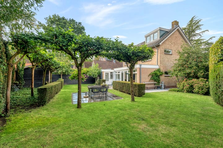 Vrijstaande woning te koop: Eikenlaan 35, Ermelo