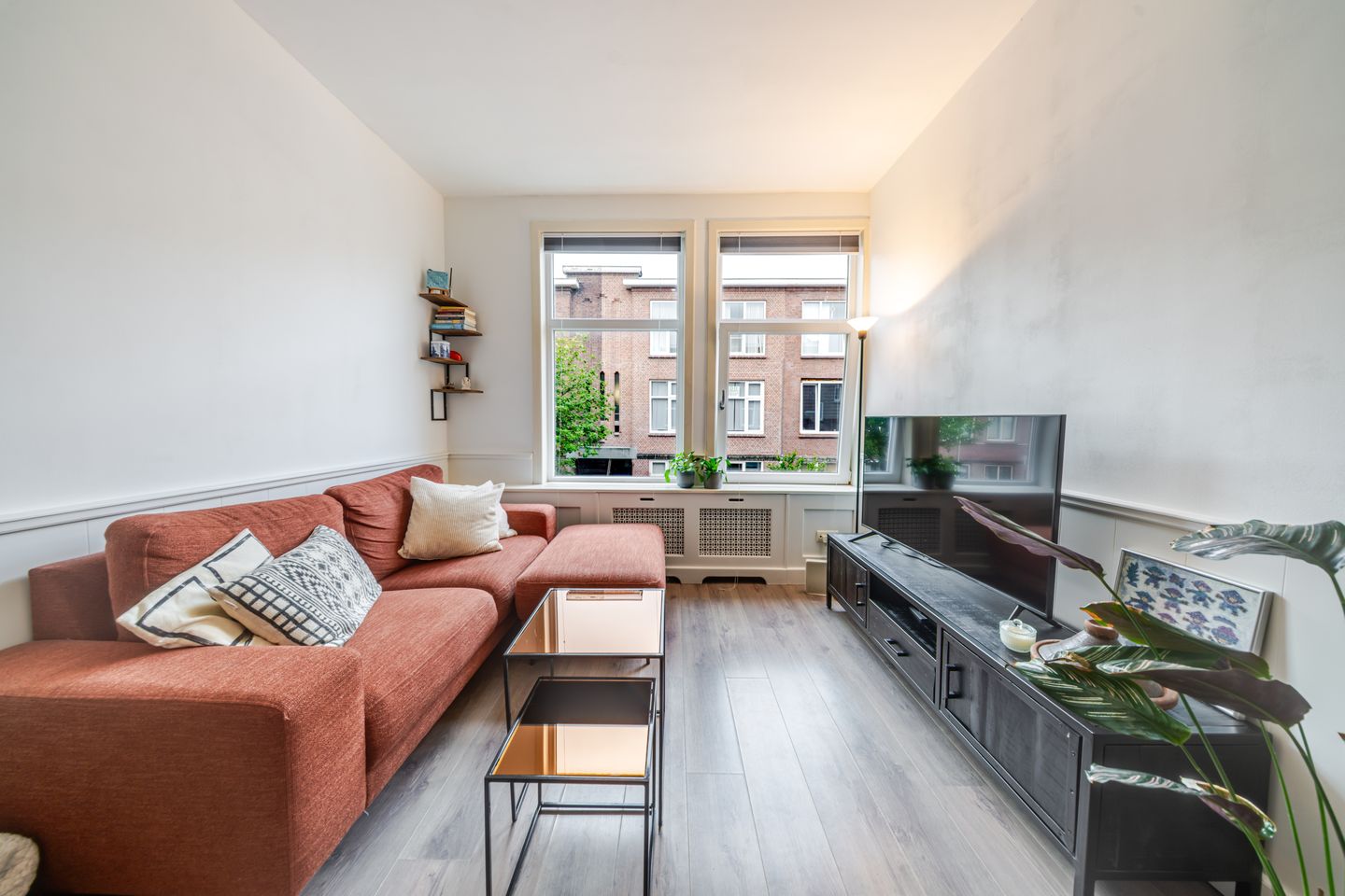 Photo 4 of Rhododendronstraat 102