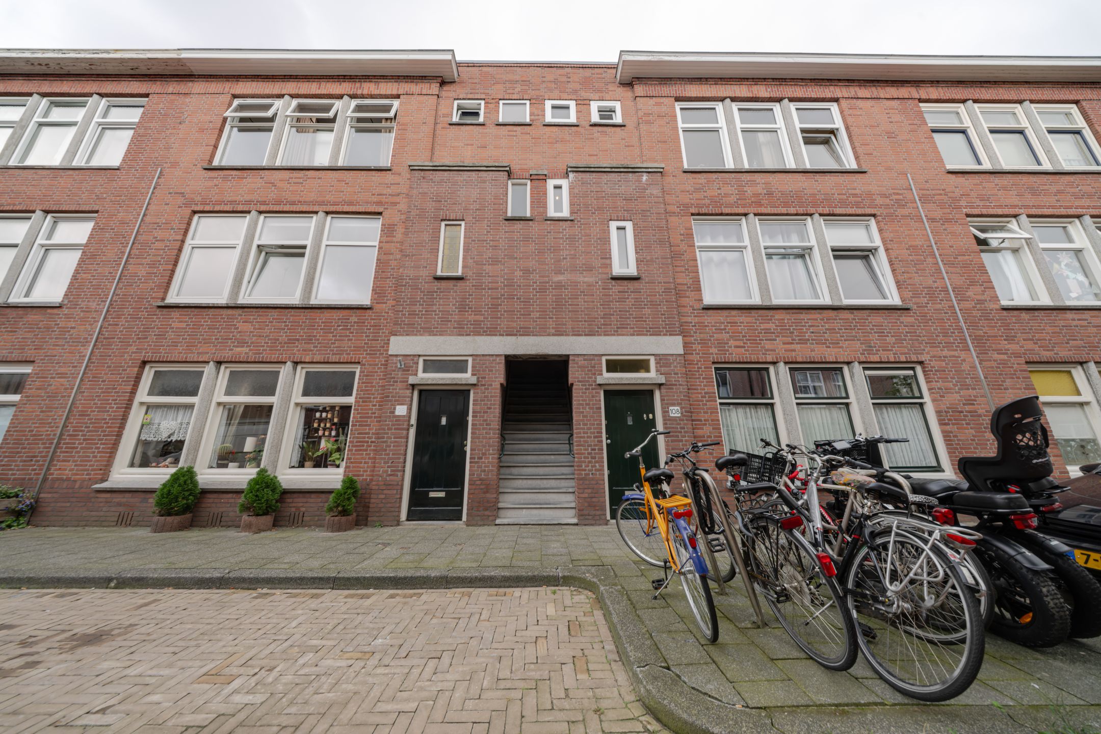 Photo 27 of Rhododendronstraat 102