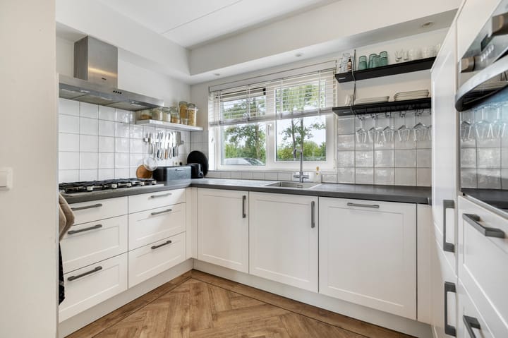 Tussenwoning te koop: Pluto 134, Den Helder