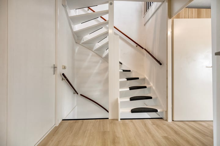 Tussenwoning te koop: Pluto 134, Den Helder