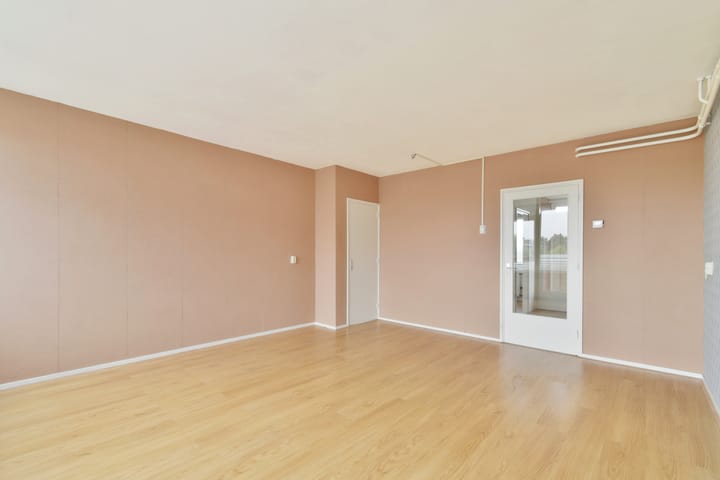 Appartement te koop: Van Oldenbarneveltplein 122, Dordrecht