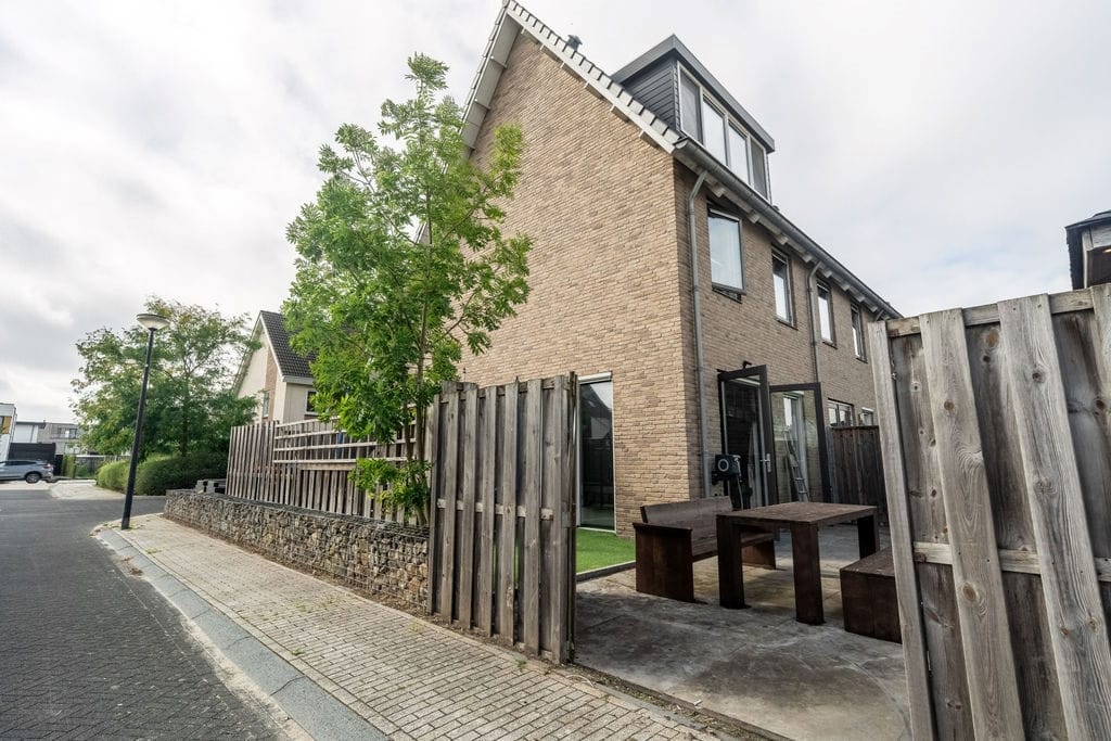 Foto 1 van Poelkruidstraat 2