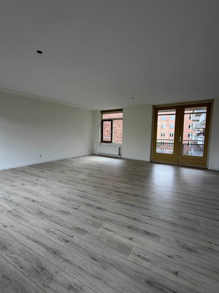 Appartement te huur: Louise Henriëttestraat 17, 'S-Gravenhage