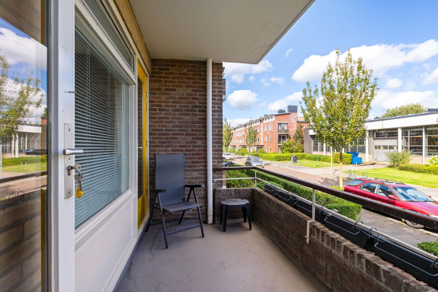 Photo 14 of Huygensstraat 135