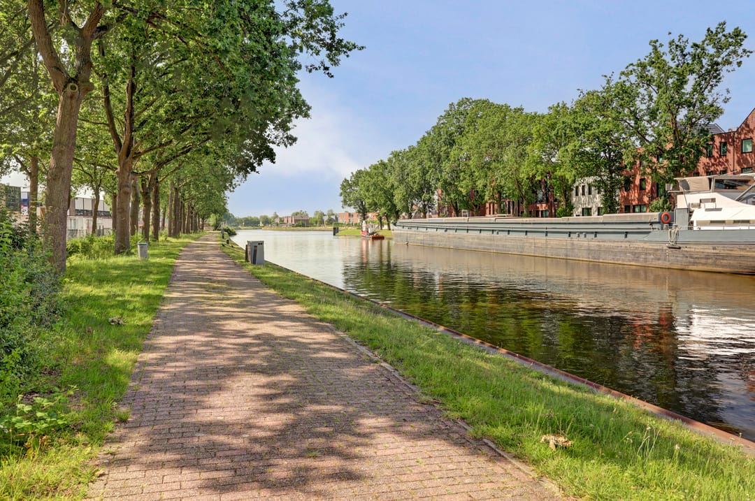 Photo 76 of Sluiseiland-Zuid 56