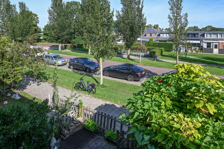 Tussenwoning te koop: Anjerlaan 61, De Kwakel