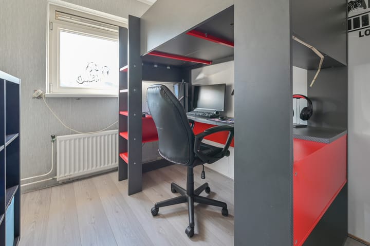 Tussenwoning te koop: Anjerlaan 61, De Kwakel