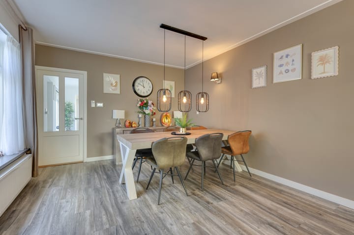Twee-onder-één-kap te koop: IJsselstraat 73, Velp (Ge)