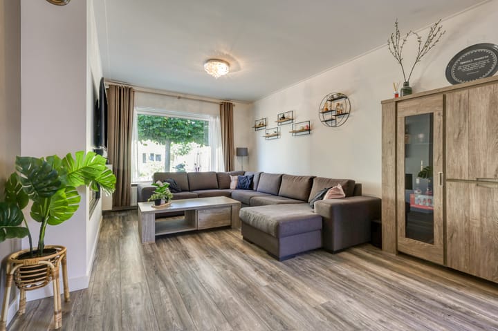Twee-onder-één-kap te koop: IJsselstraat 73, Velp (Ge)
