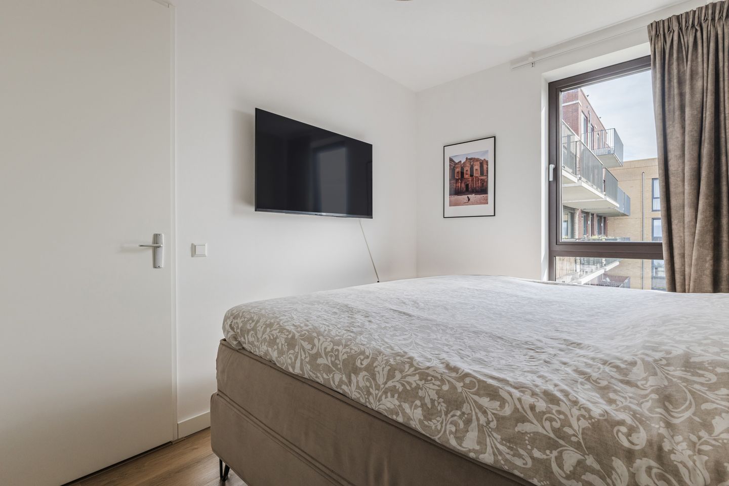 Photo 19 of Monteverdistraat 308
