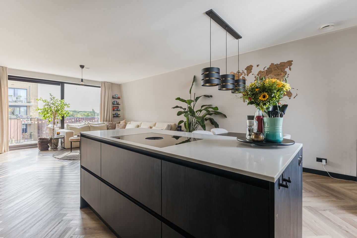 Photo 10 of Monteverdistraat 308
