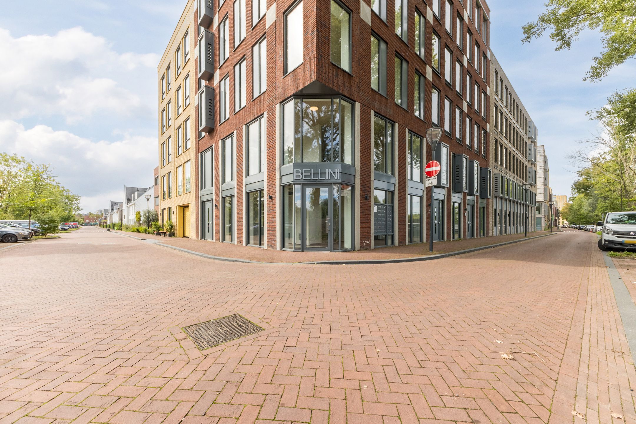 Photo 39 of Monteverdistraat 308